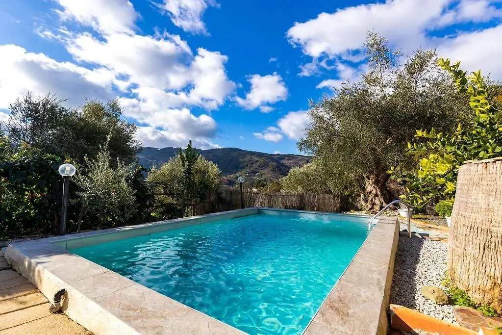 Holiday Home Lucifero Contura Italy
