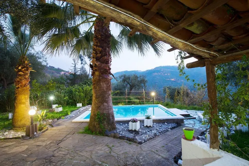 Holiday Home Lucifero Contura Italy